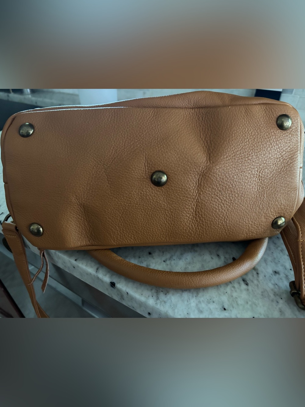 Wanderers Travel Co. Manhattan Tan Leather handbag - Picture 8 of 8